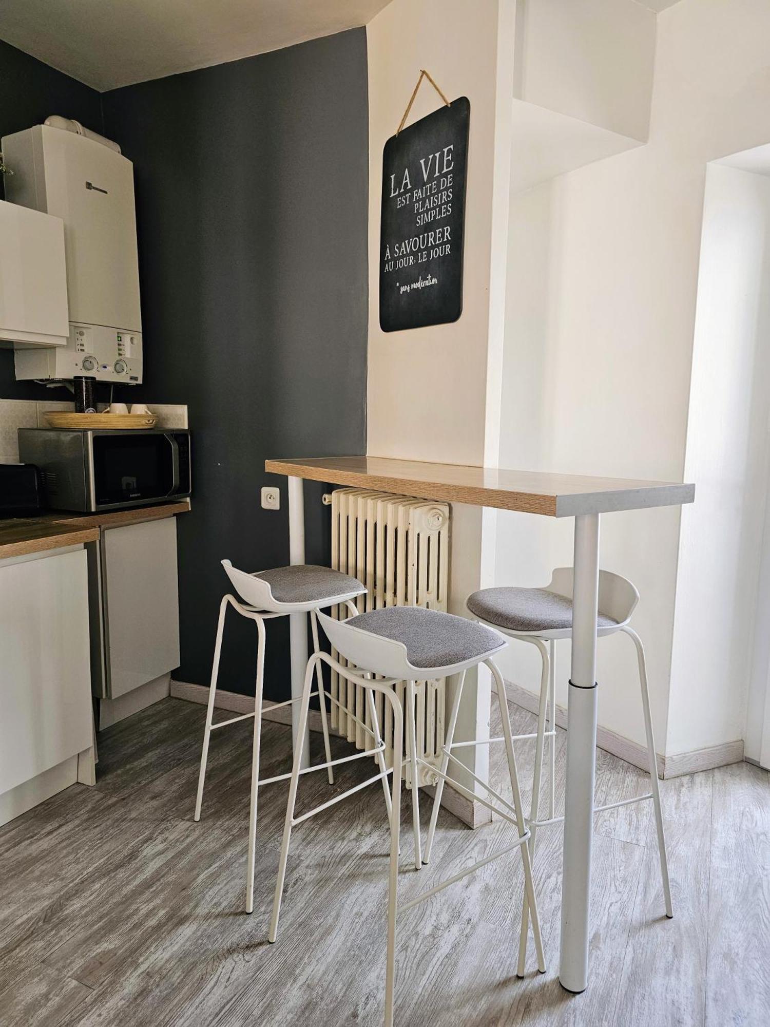 Coeur Historique - Cosyhome 18 - Parking A Proximite Appartement